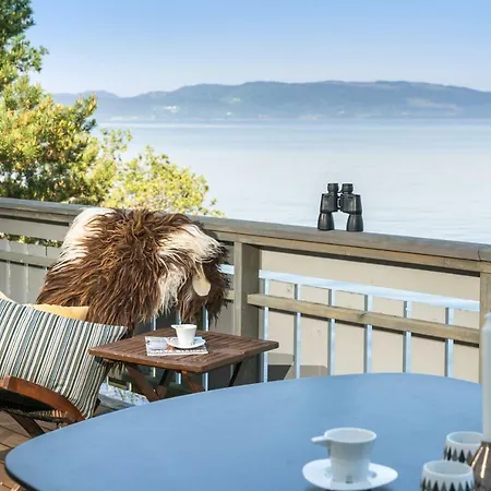 Private House & By The Sea