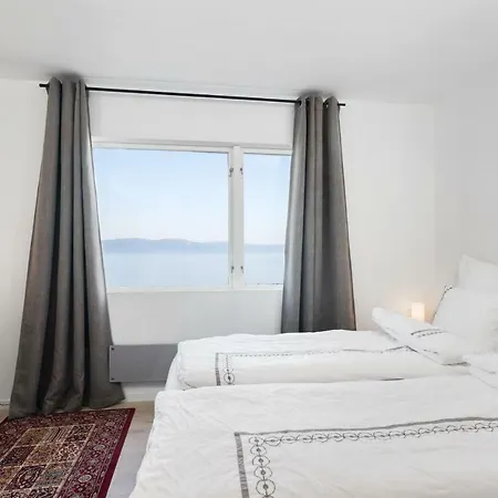 Private House & By The Sea