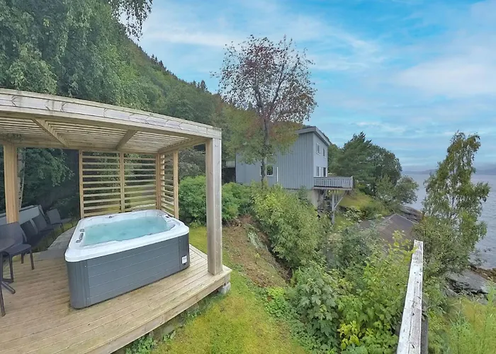 Private House & By The Sea *