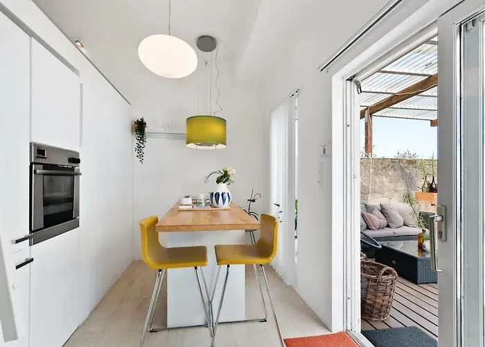 Private House & By The Sea *