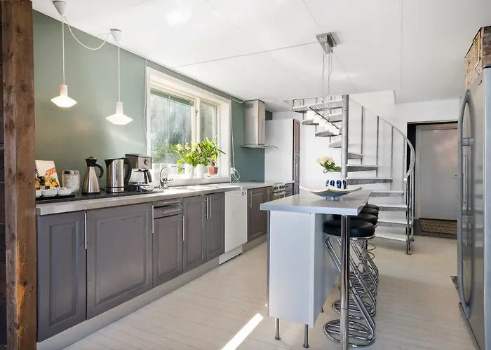 Private House & By The Sea