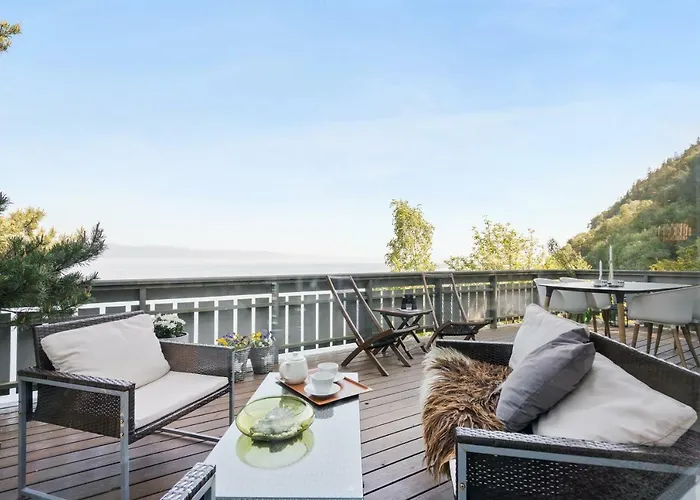 度假居 Private House & By The Sea 特隆赫姆