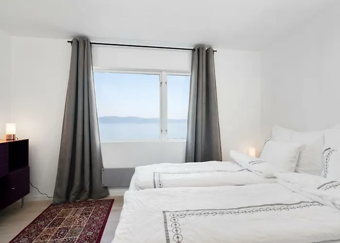 Private House & By The Sea