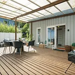 Private House & By The Sea Feriehus